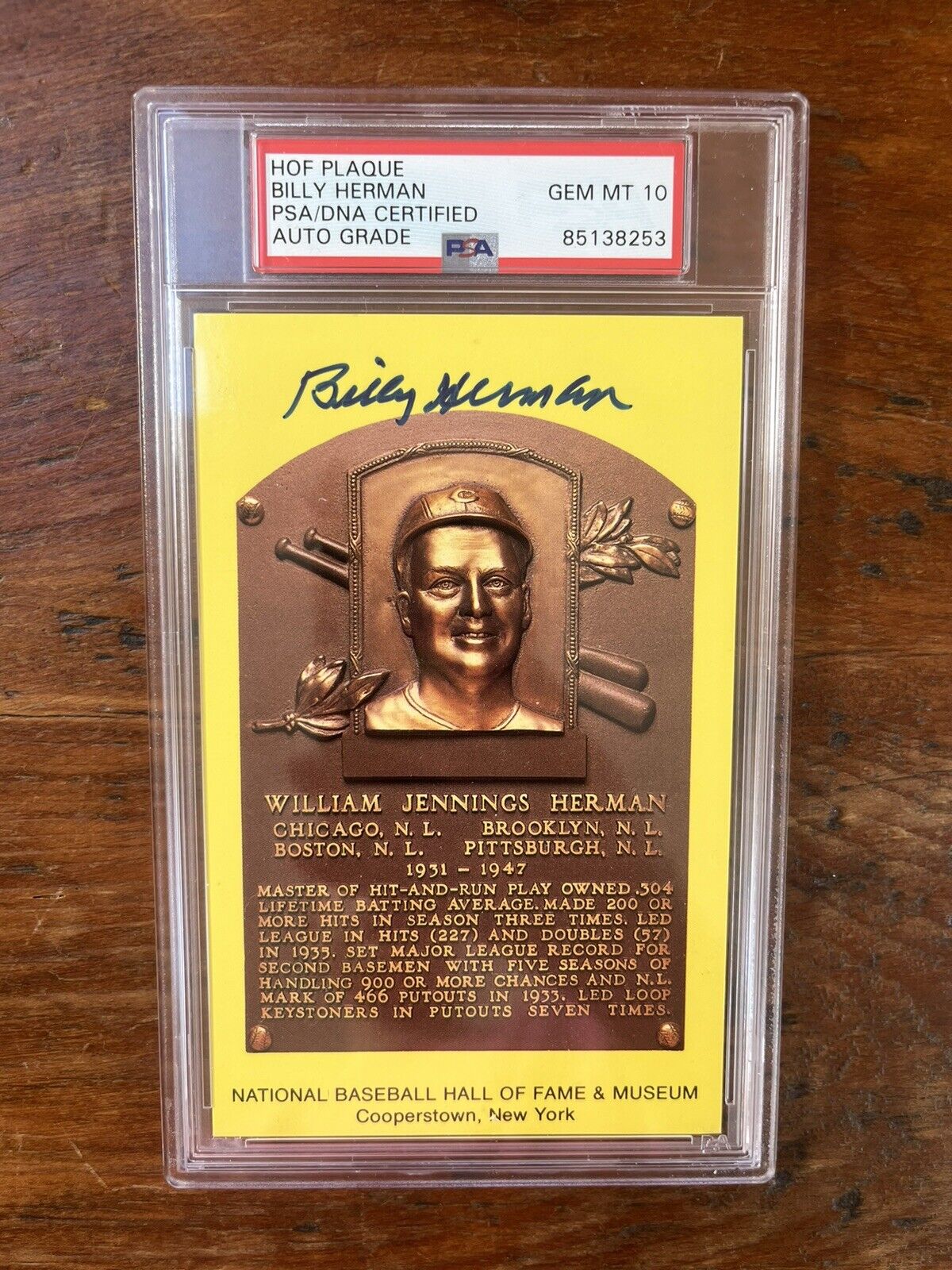 Billy Herman Signed HOF Post Card PSA Gem Mint 10 Auto
