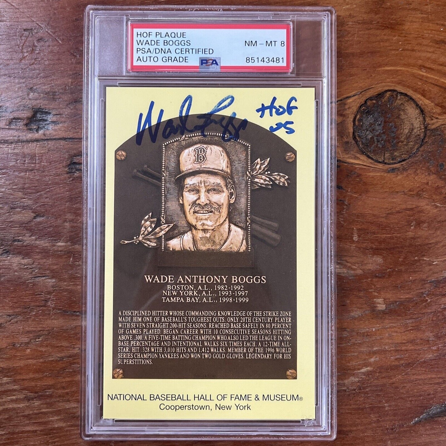 Wade Boggs Signed and Inscribed HOF Post Card PSA NM-MT 8