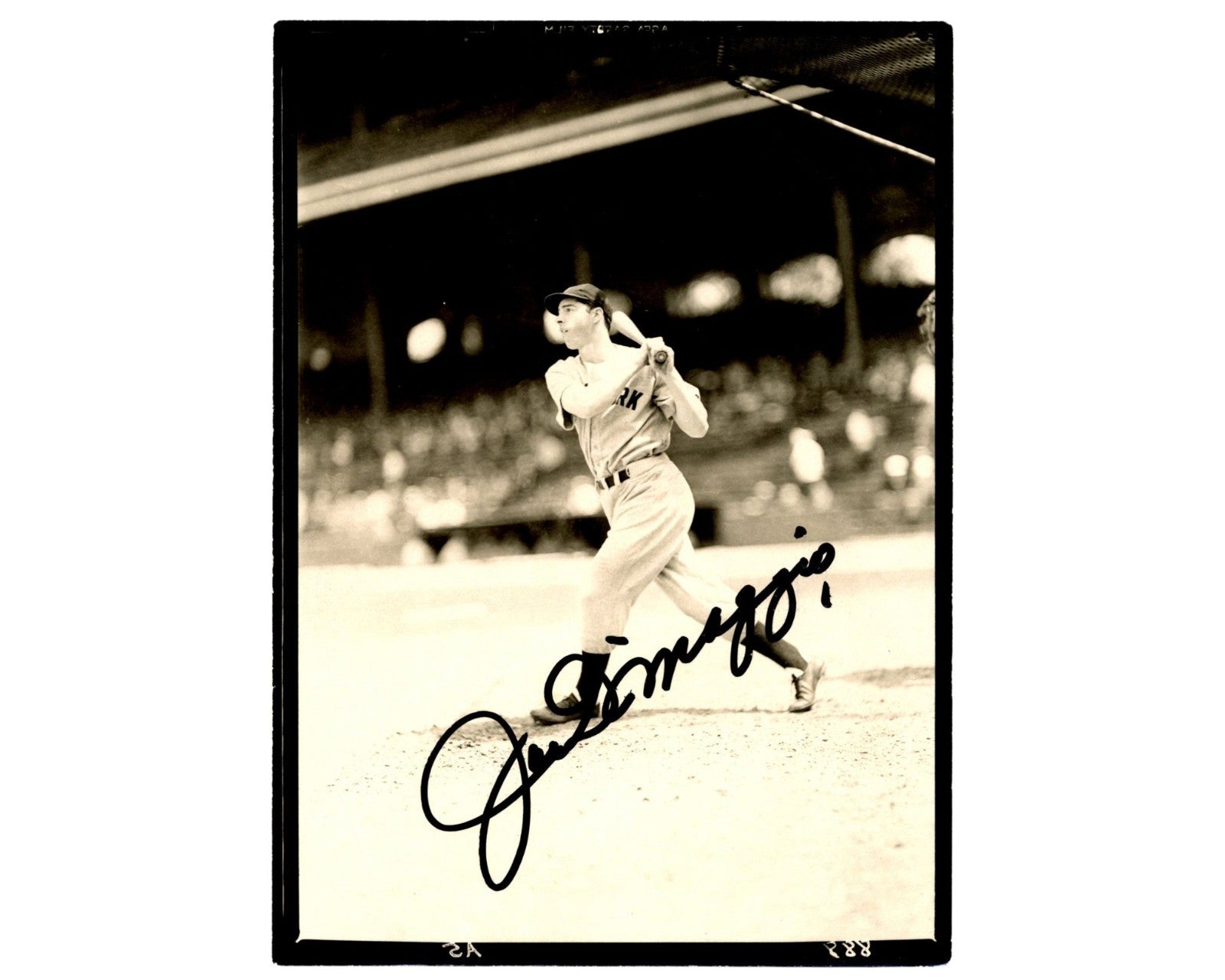 Yankees Icon Joe DiMaggio Signed Photo - Gorgeous Example off Negative PSA Auto