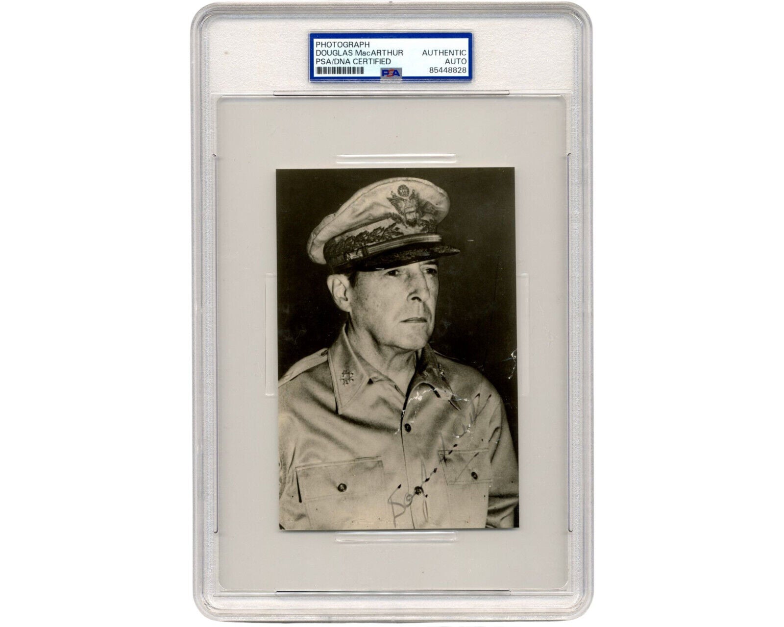 WWII General Douglas MacArthur Signed 4x6 Photograph PSA Auto