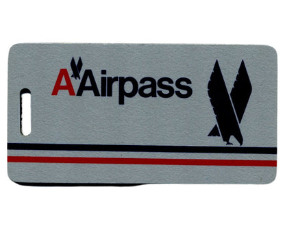 Willie Mays Personally Owned Luggage Tag from AA Ex. Mays Estate / Hunt Auctions