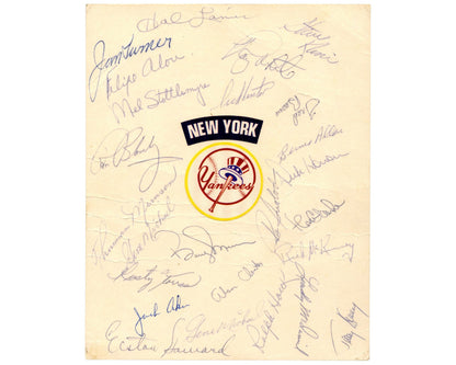 Thurman Munson, Elston Howard & 1972 Yankees Signed Placard! 25 Sigs! JSA Auto!
