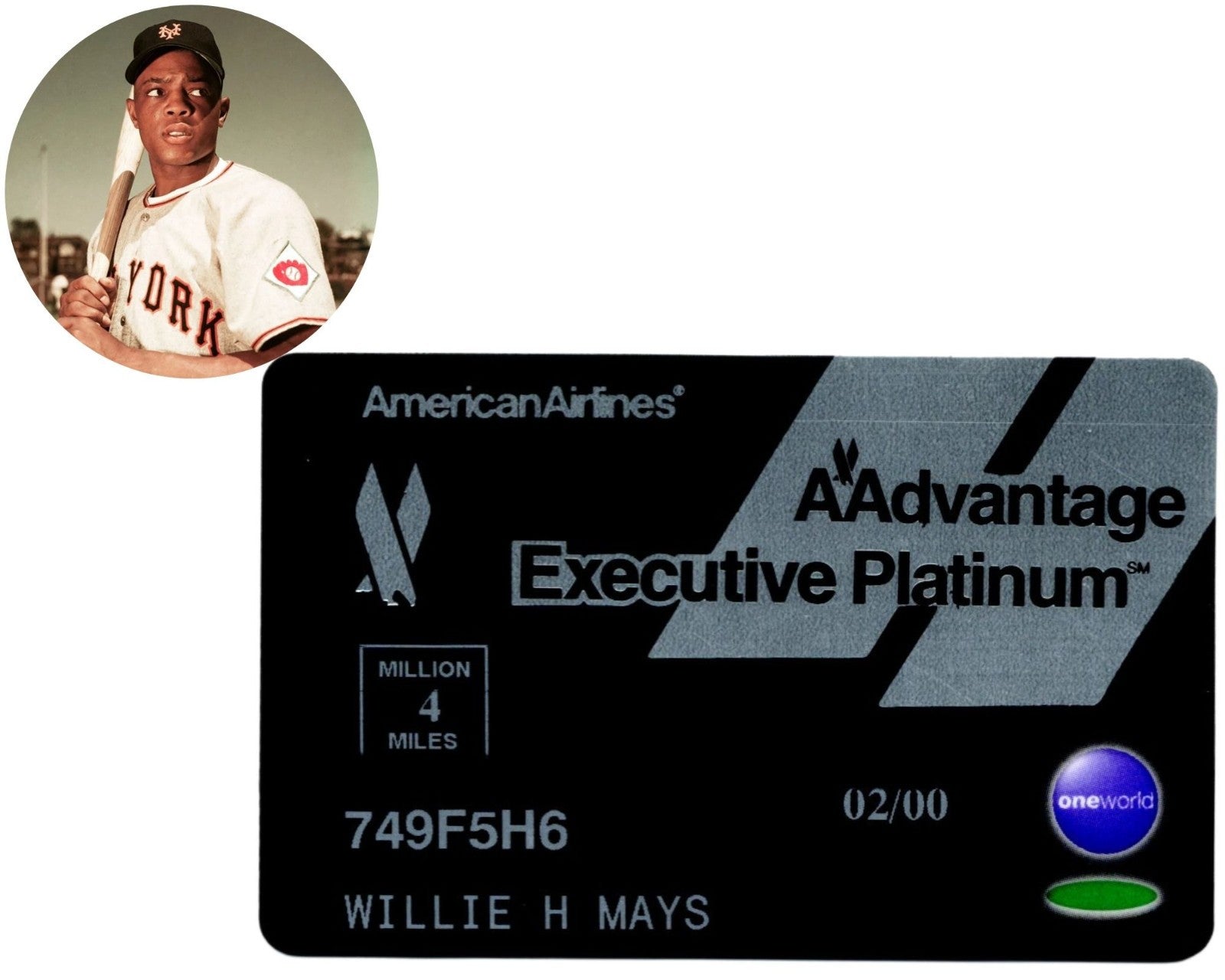 Willie Mays Personally Owned AA Credit Card Ex. Mays Estate / Hunt Auctions