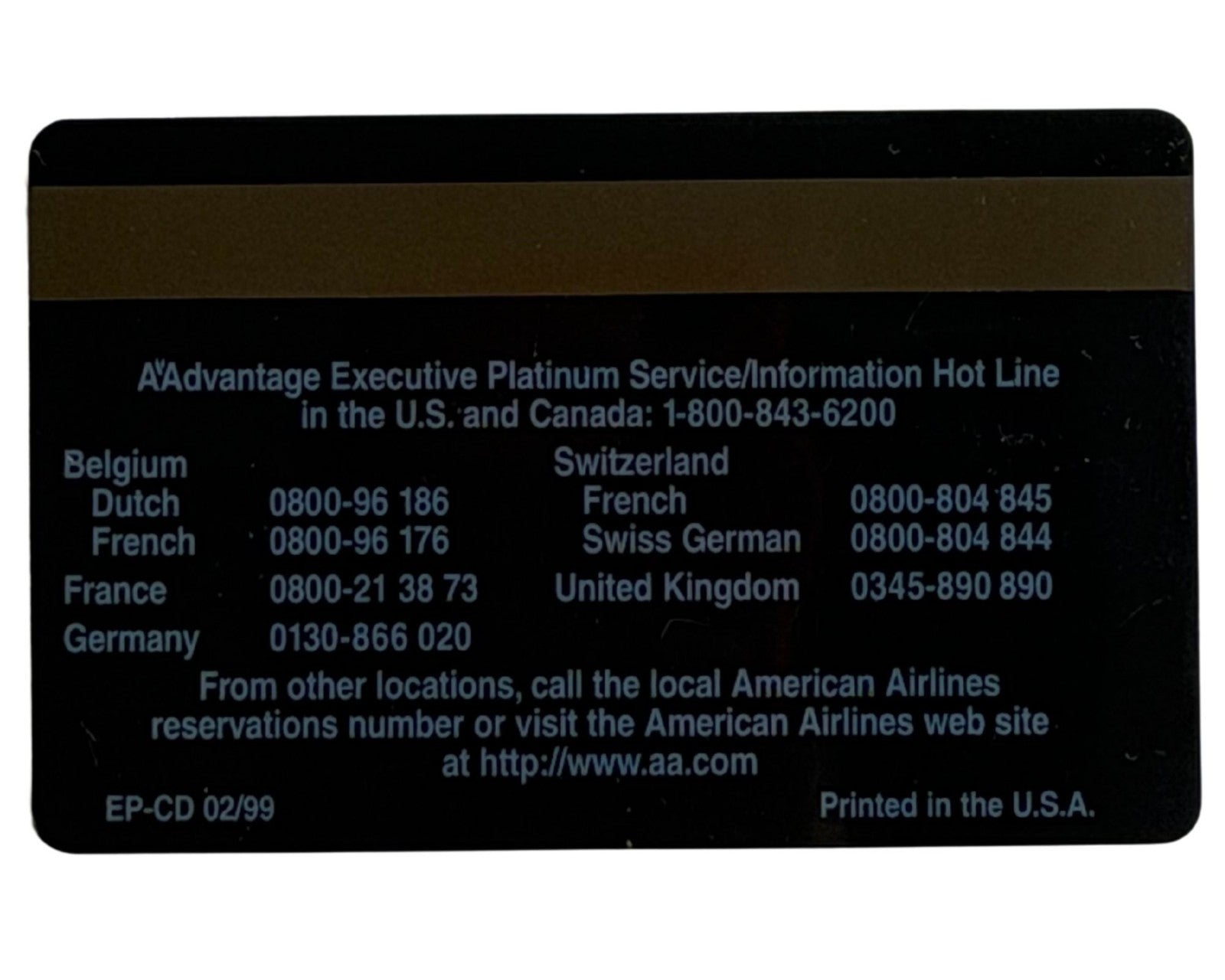 Willie Mays Personally Owned AA Credit Card Ex. Mays Estate / Hunt Auctions