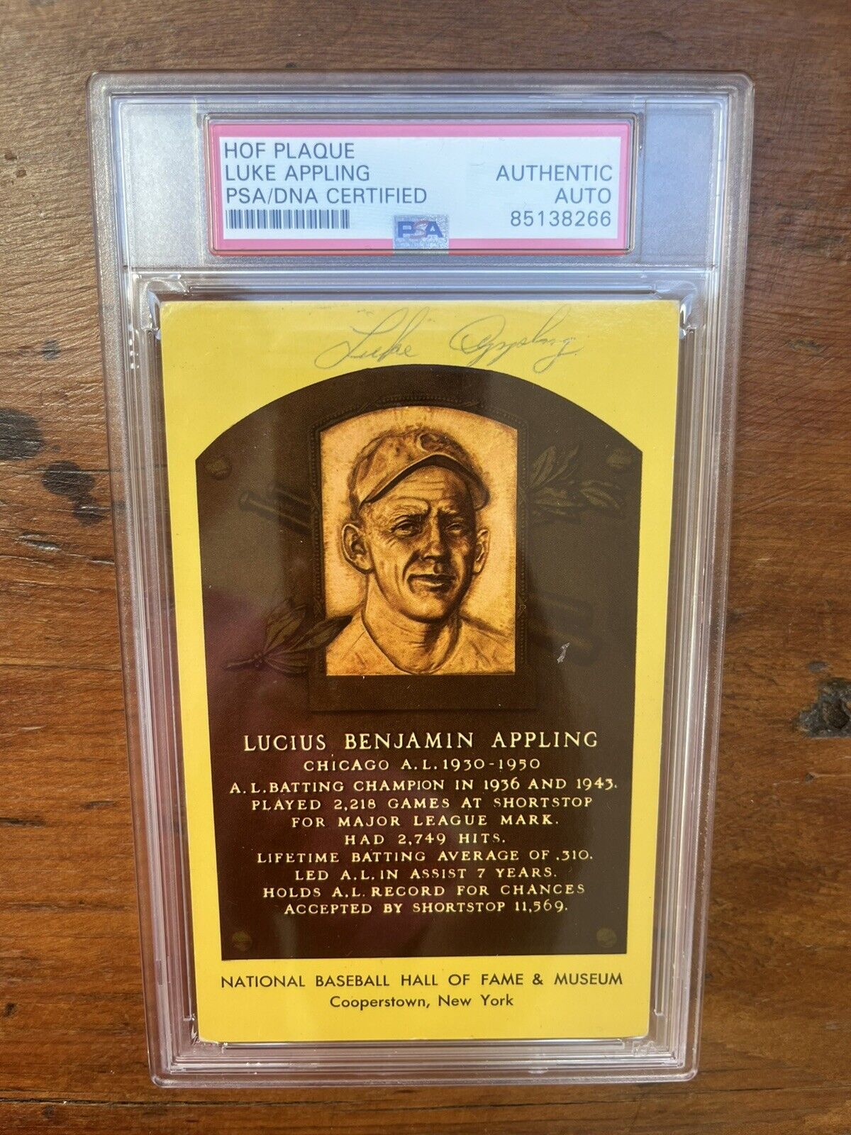 Luke Appling Signed HOF Post Card PSA Auto